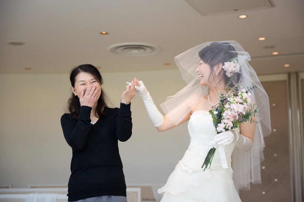 チャペルフォト,フォト婚,家族婚,写真だけの結婚式,ウエディングドレス