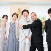 ご家族と一緒に少人数の結婚式の画像21