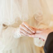 ヴィンテージドレスで少人数結婚式の画像14