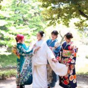 ご友人様と一緒に華やかフォトウエディングの画像11