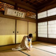 レトロでシックな和装ソロウエディングの画像7