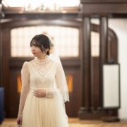 レトロでシックなヴィンテージドレスソロウエディングの画像14