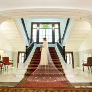 レトロでシックなヴィンテージドレスソロウエディングの画像5