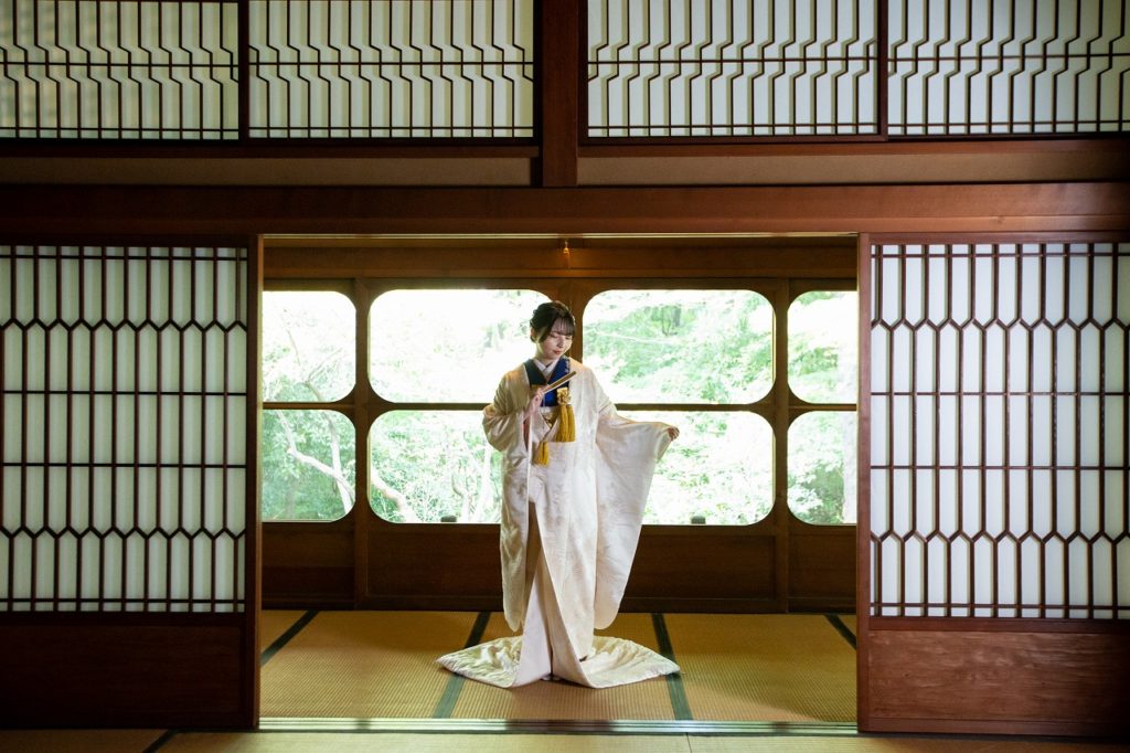 歴史的建造物で和装撮影